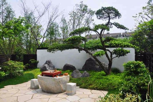 上海嘉定區(qū)有沒(méi)有靠譜的別墅庭院綠化設(shè)計(jì)公司 加施工一體化服務(wù)的